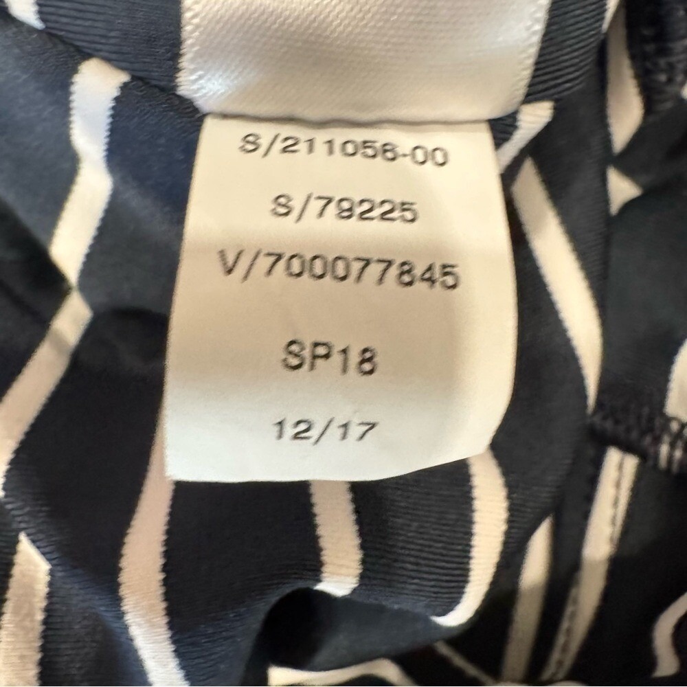 Athleta Stripe‎ Yoga Capri Leggings with Pockets Athletic Wear Size S Petite - Picture 7 of 7